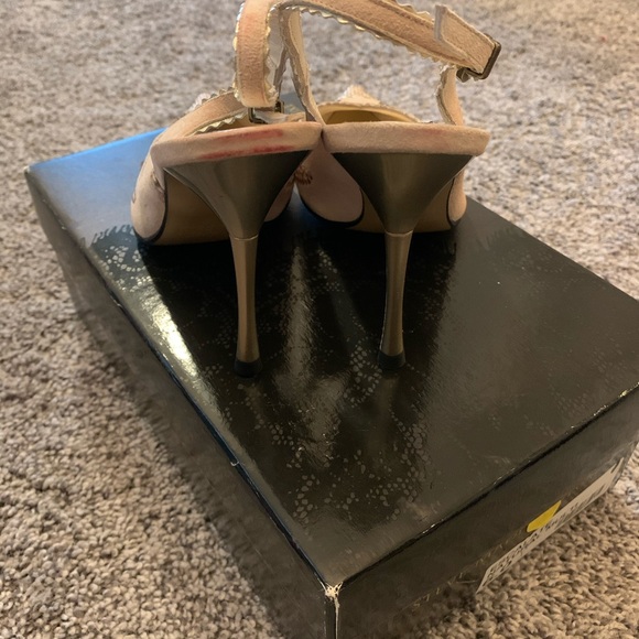 Heels - Picture 5 of 6